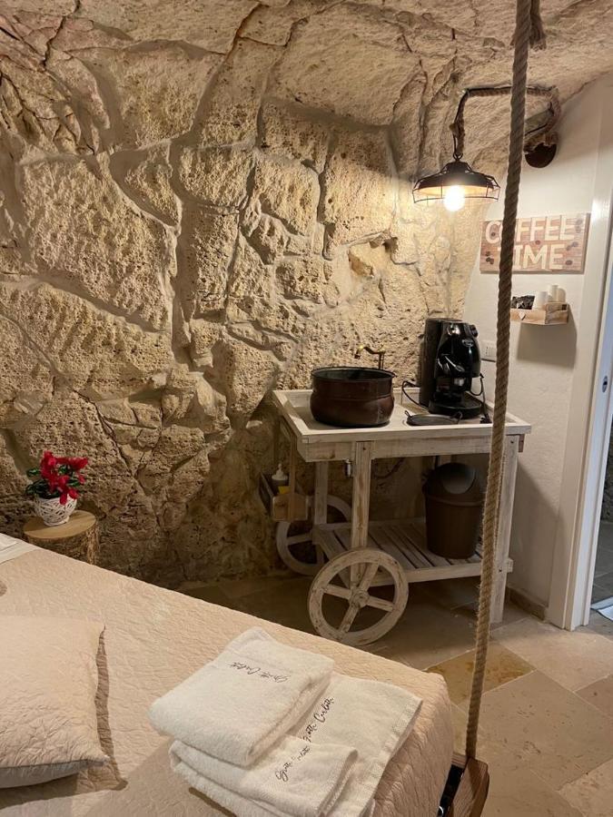 Bed and Breakfast Grotta Carlotta Ostuni Exterior foto