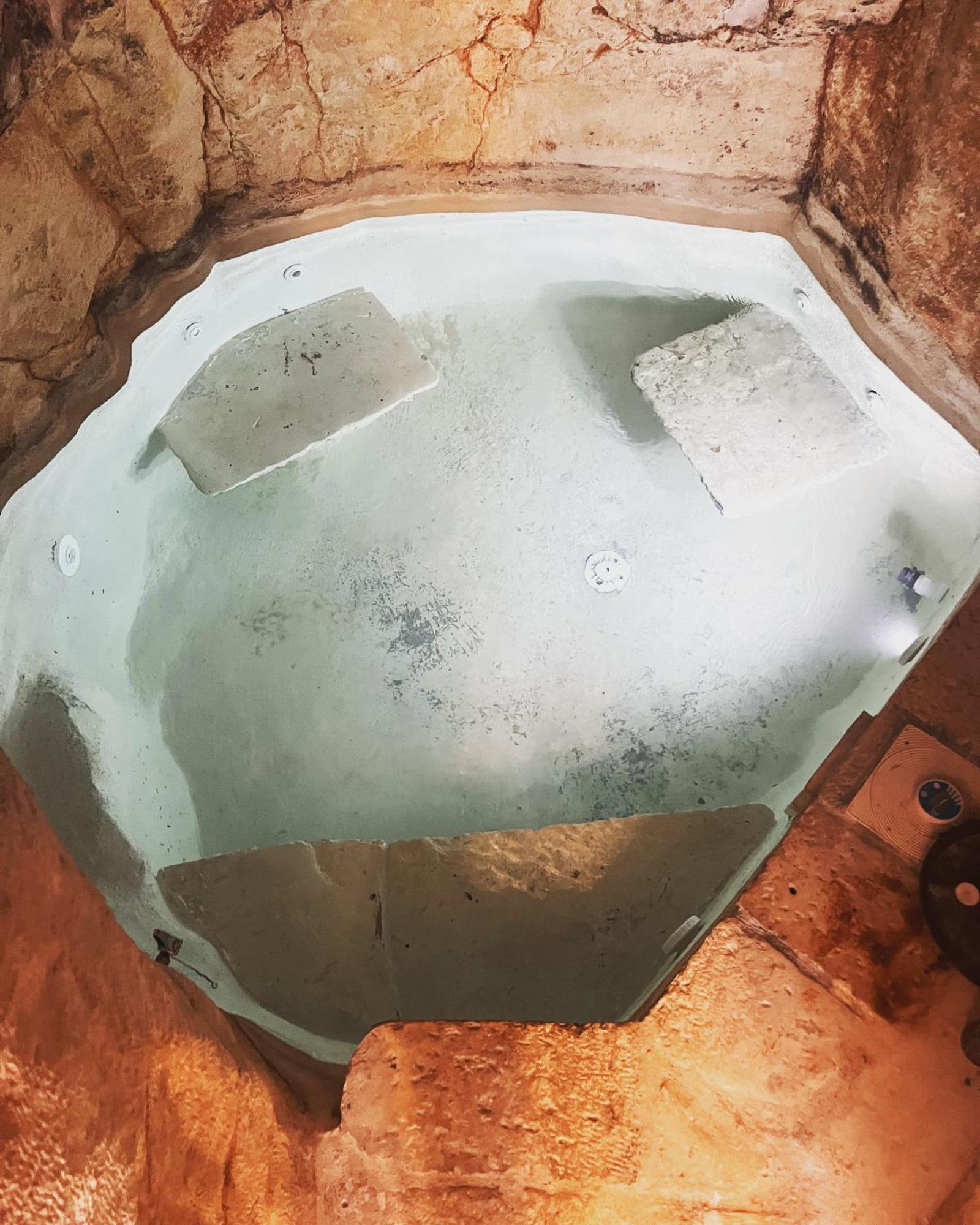 Bed and Breakfast Grotta Carlotta Ostuni Exterior foto